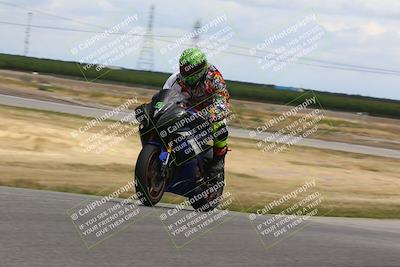 media/Apr-26-2024-TrackDaz (Fri) [[c4b677d280]]/C Group/140pm (Wheelie Bump)/